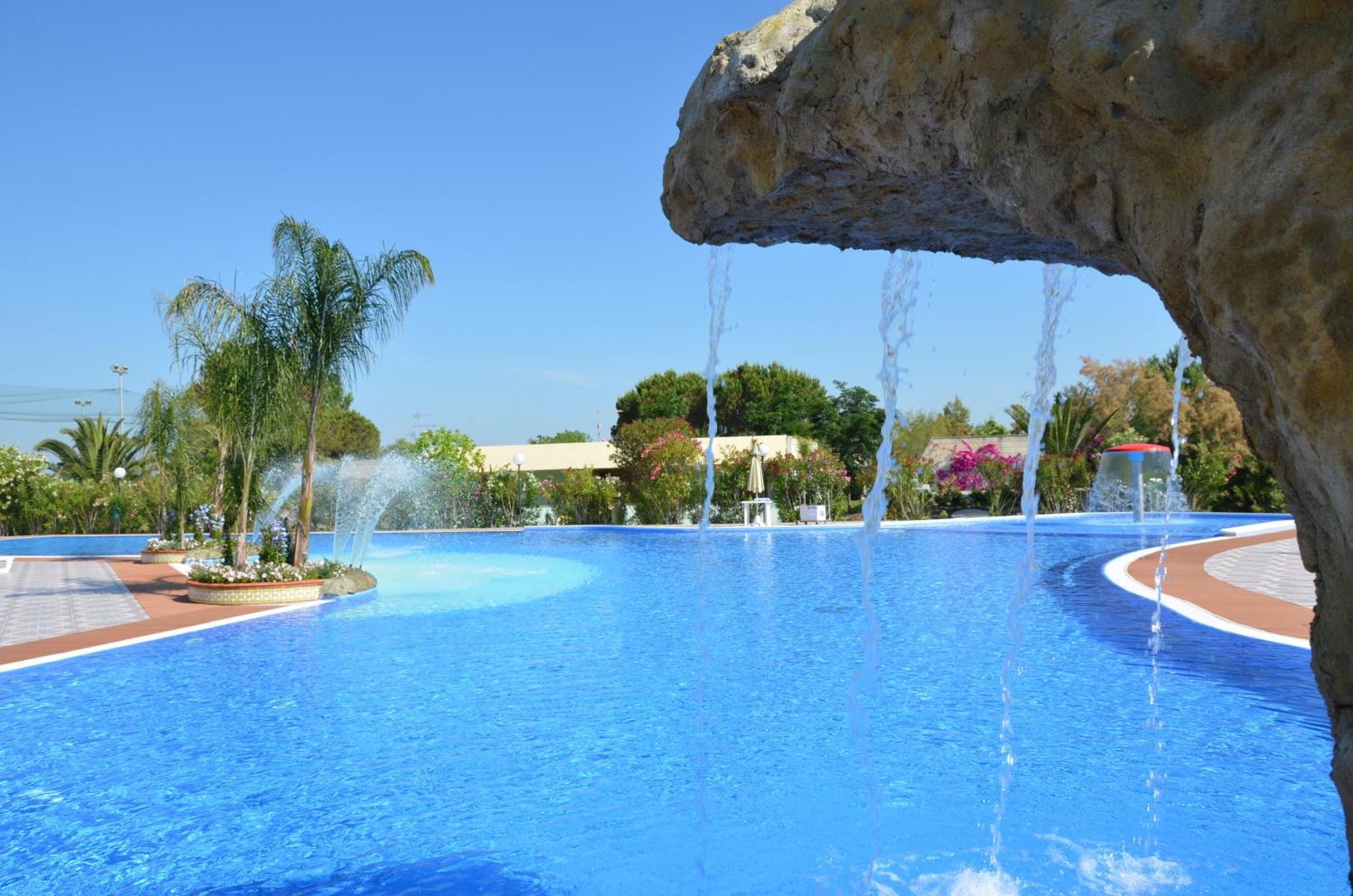 Отель Alessidamo Club Метапонто Экстерьер фото