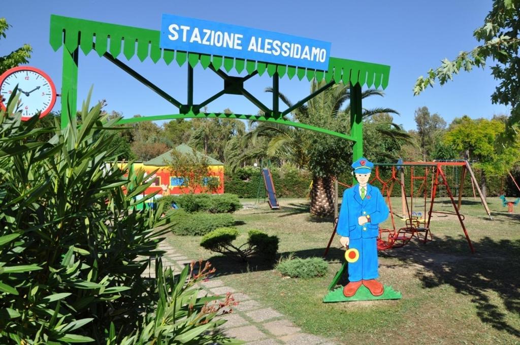 Отель Alessidamo Club Метапонто Экстерьер фото